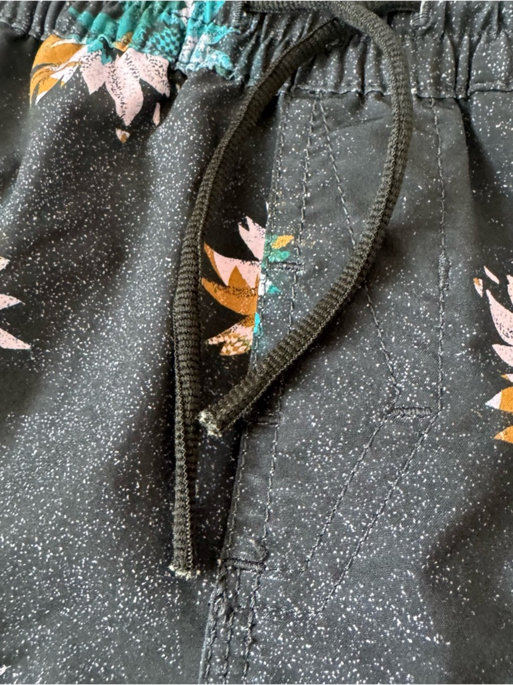 Volcom Swim Trunks - Picture 2 of 4